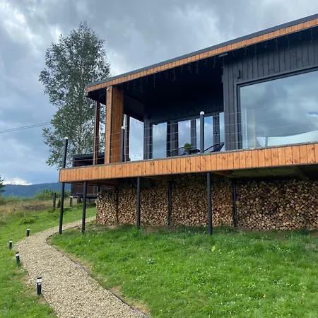 בית נופש Under Sky - з теплим басейном ,чаном-джакузі, панорамною ванною та Playstation 5 סלאבסקה